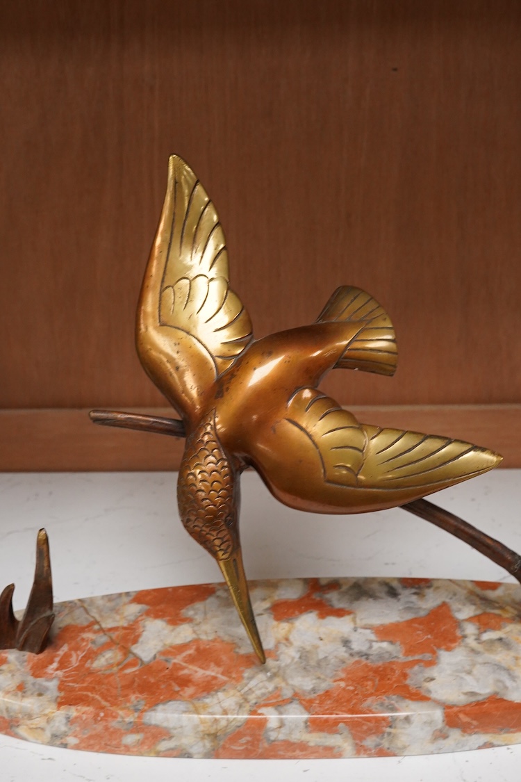 A French Art Deco bronze kingfisher after Dautrive, signed, on marble plinth, 22cm high